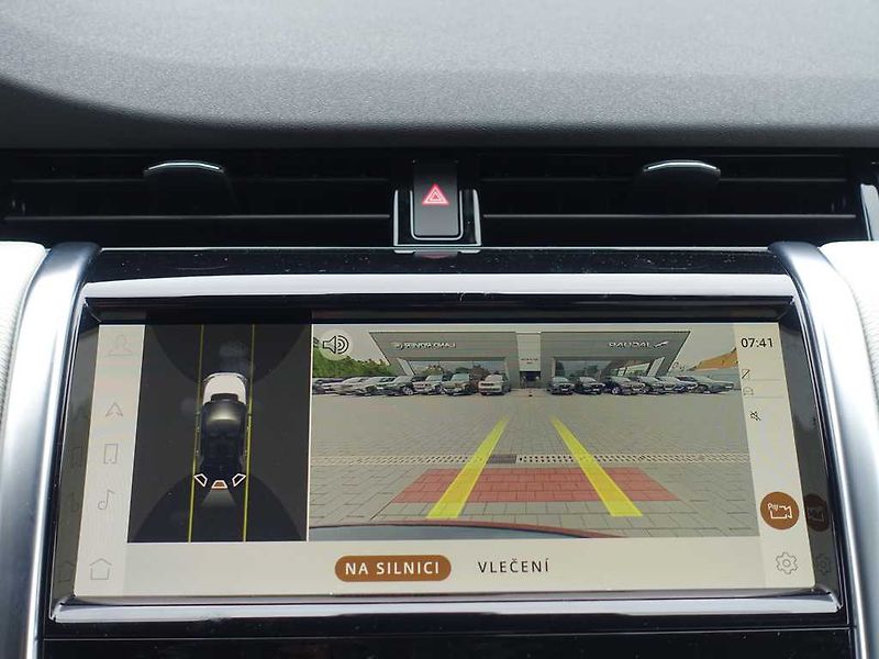 Land Rover Discovery Sport 2,0 R-Dynamic SE D200 - fotka 26 z 36