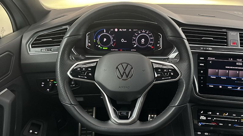 Volkswagen Tiguan 1.4 TSI PHEV DSG R-Line - fotka 9 z 33