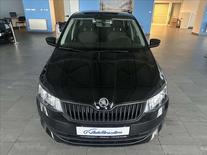 Škoda Fabia 1,0   TSI 70kW - fotka 2 z 20
