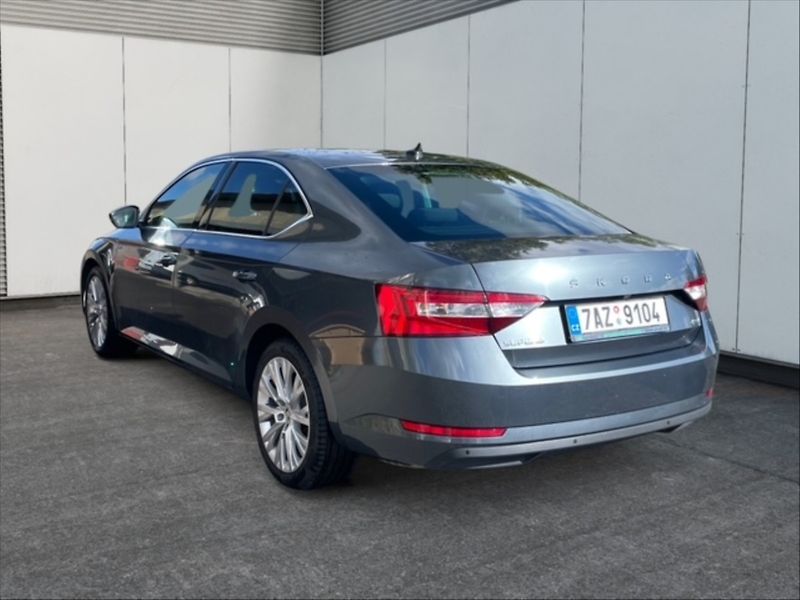 Škoda Superb 2,0 TDI 140 Style 4x4 DSG - fotka 4 z 11