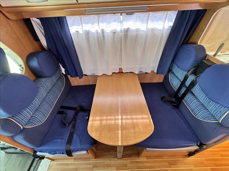 CI Caravans International Elliot 40 MJTD  2,3 - fotka 7 z 16