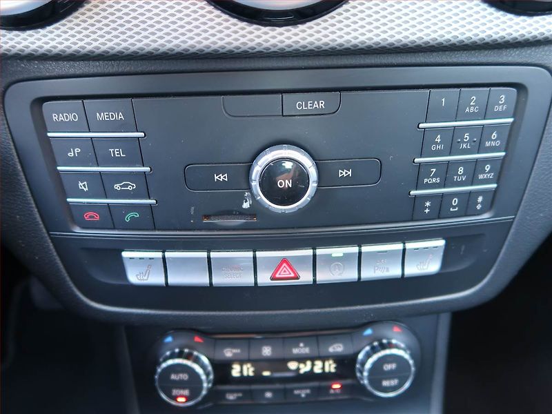 Mercedes-Benz Třídy B (2015) B 220 4MATIC, 4X4, Automat - fotka 12 z 18