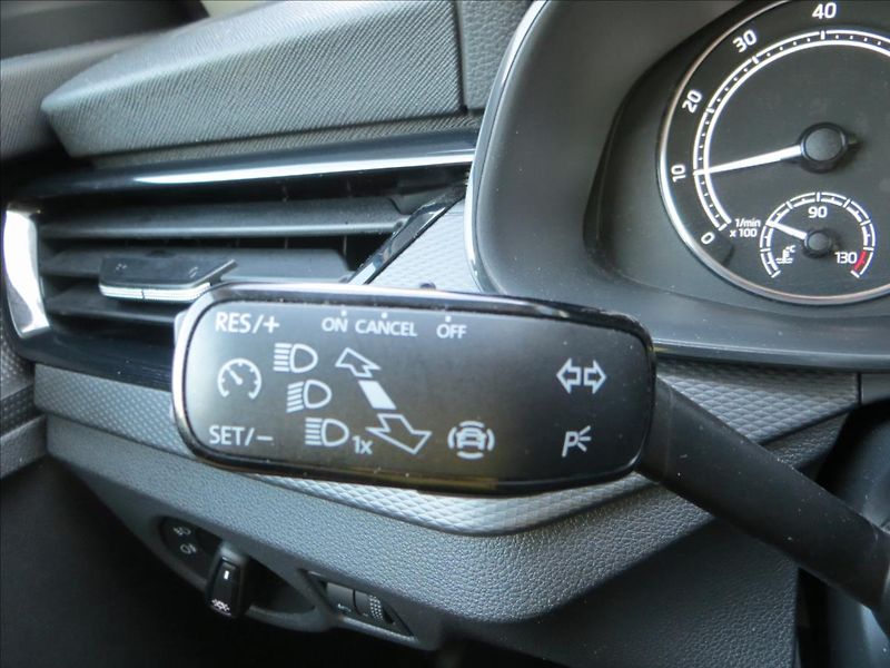 Škoda Scala 1,0 TSI 70kW Ambition ČR - fotka 17 z 21