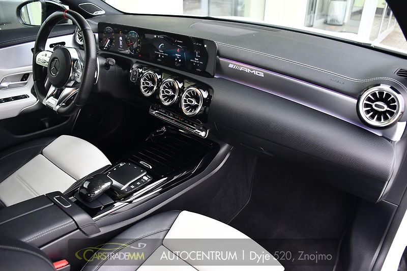 Mercedes-Benz CLA AMG 35 KESSY PANO 4MATIC - fotka 15 z 58