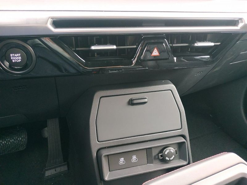 KGM Actyon 1.5T PREMIUM 4WD AT, SKLADEM - fotka 26 z 33