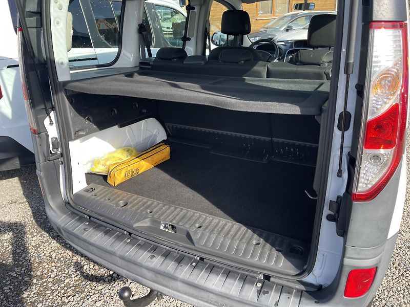 Renault Kangoo 1.2TCe 5-míst NEHAVAR-DPH-ČR ! - fotka 16 z 22
