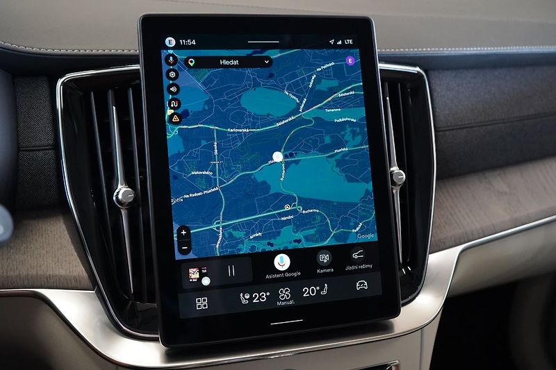Volvo XC90 T8 PLUS Bright, Vzduch, 360° - fotka 28 z 50