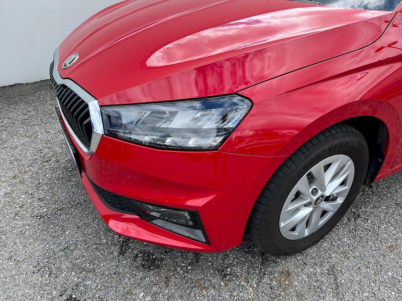 Škoda Fabia (2025) 1.0 TSI 85kW Top Selection DSG - fotka 6 z 27