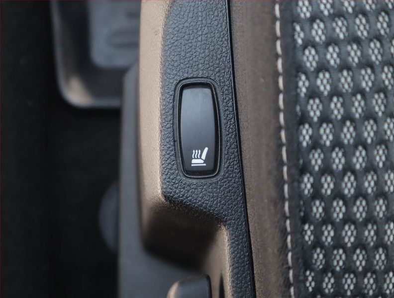 Dacia Duster (2019) 1.3 TCe, Serv.kniha, Tempomat - fotka 18 z 18