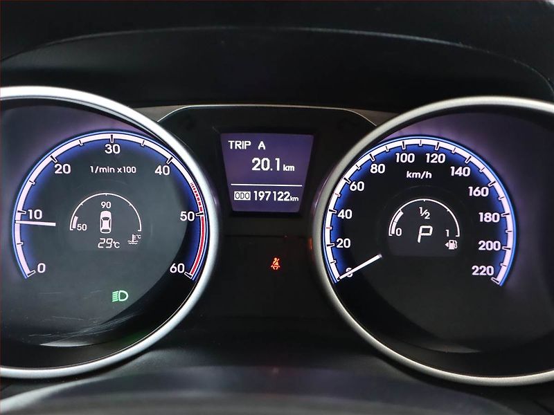 Hyundai ix35 (2013) 2.0 CRDi, 4X4, Automat - fotka 11 z 19