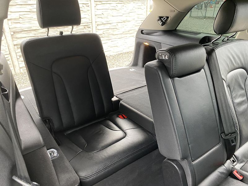 Audi Q7 3.0TDi 4x4 240PS FL 8Q SLINE!! - fotka 118 z 156