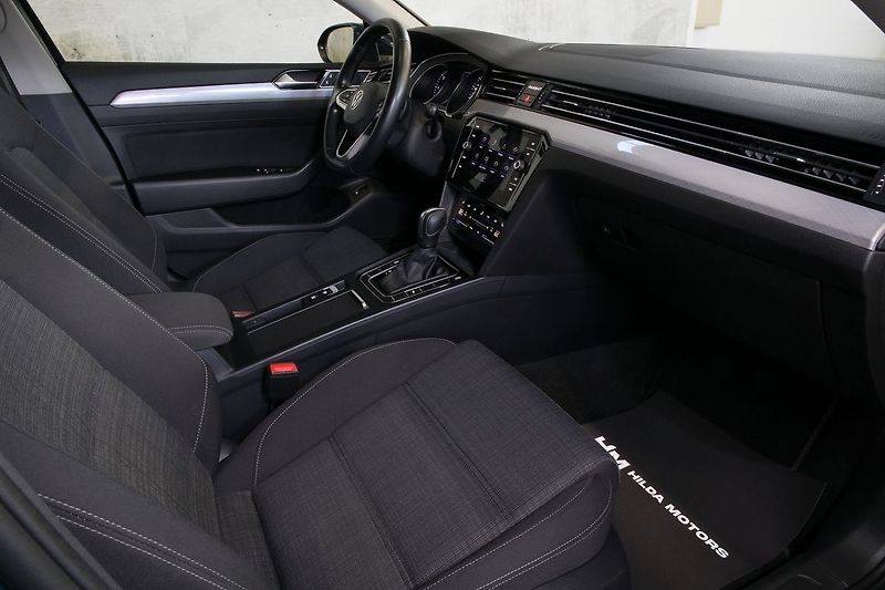 Volkswagen Passat 2.0TDI 110kW DSG ACC Kam Tažné - fotka 12 z 30