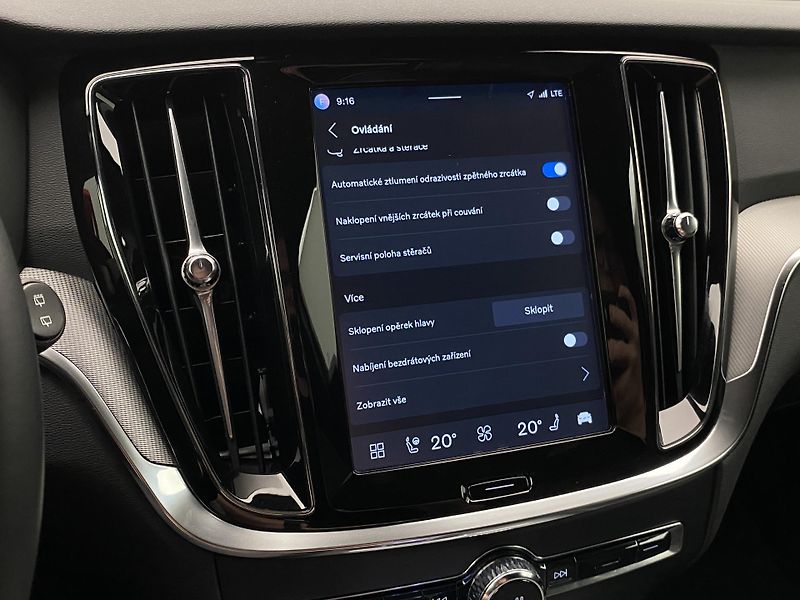 Volvo V60 CC B5 AWD PLUS AUT REZERVACE - fotka 53 z 59