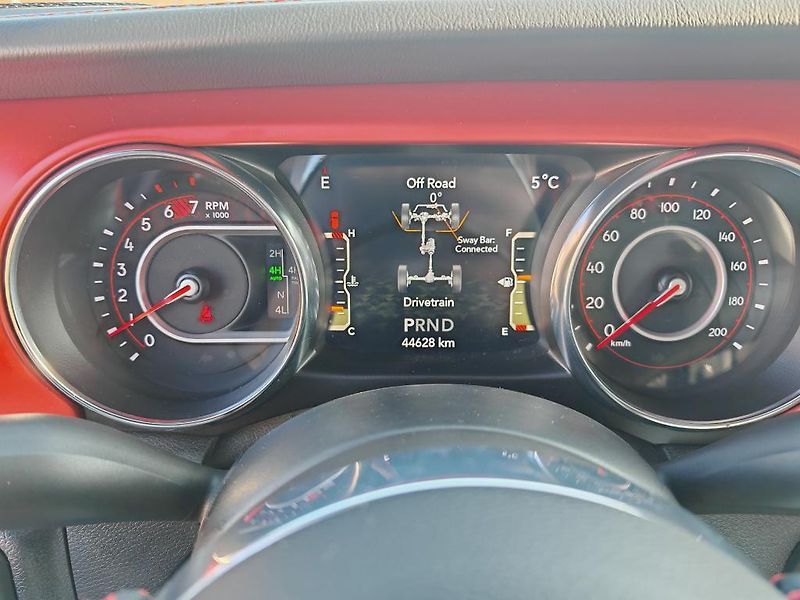 Jeep Wrangler 2.0T Rubicon,CZ,2xStřecha - fotka 38 z 43