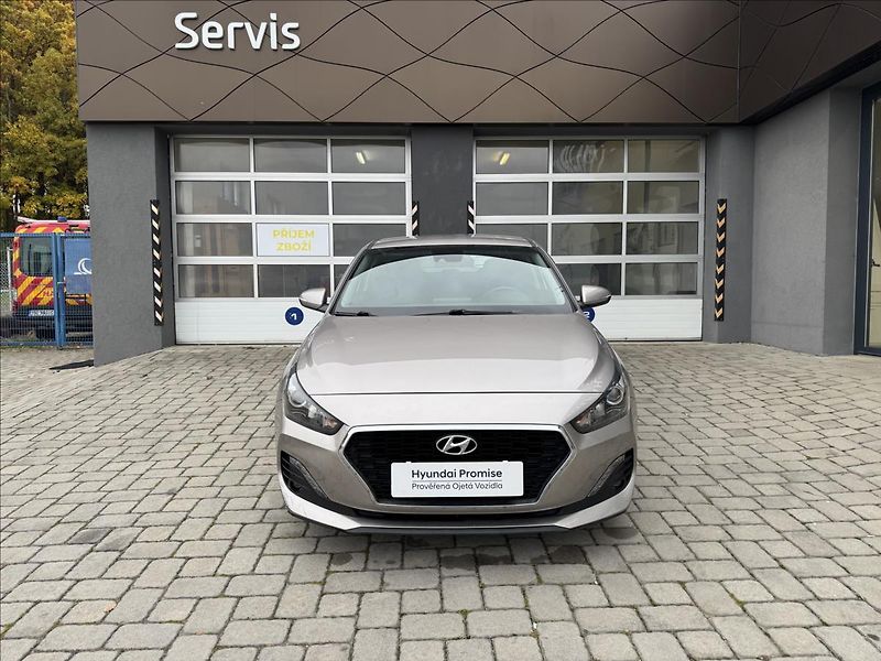 Hyundai i30 1,0 T-GDI Comfort - fotka 4 z 15