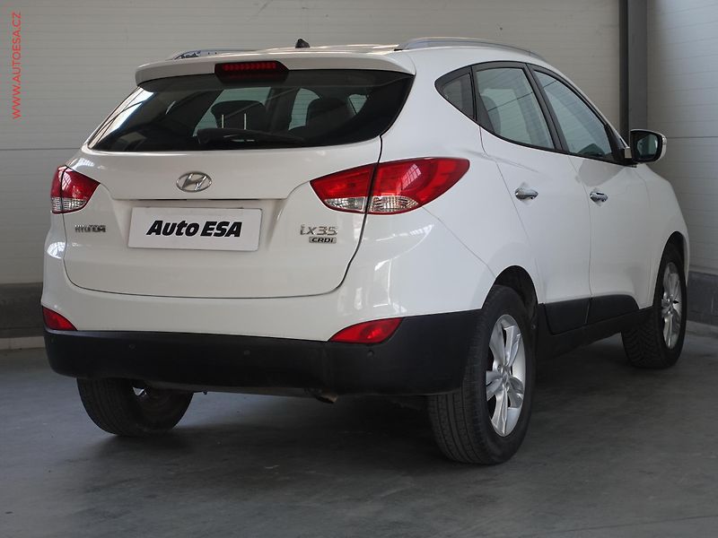 Hyundai ix35 (2012) 1.7 CRDi, AC, tempo, park - fotka 4 z 23