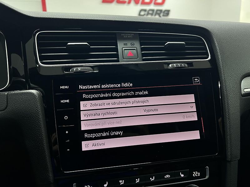 Volkswagen Golf GTI TCR, 2.0 TSI 213 kW - fotka 35 z 46