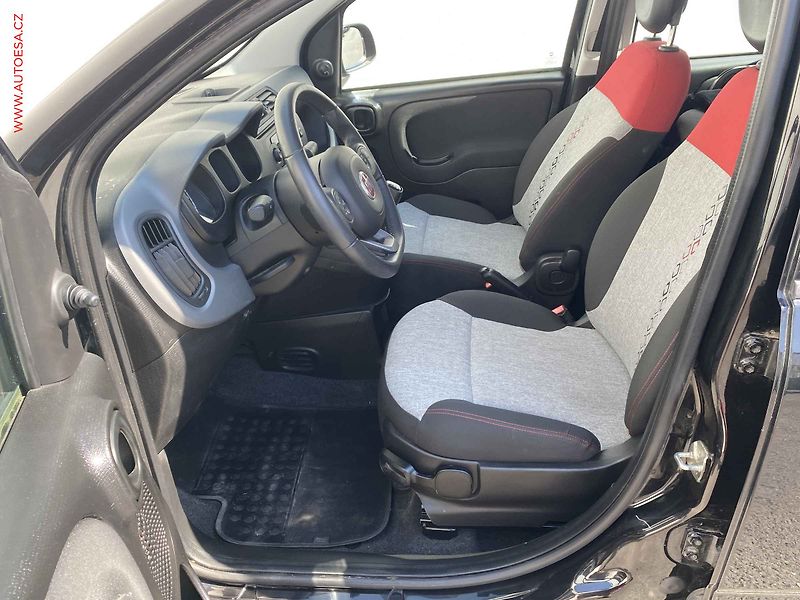 Fiat Panda (2019) 1.2 i VAN 2.místa, Klima - fotka 9 z 12