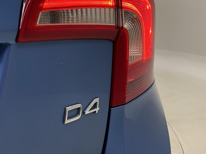 Volvo S60 D4 SUMMUM AUT - fotka 30 z 45
