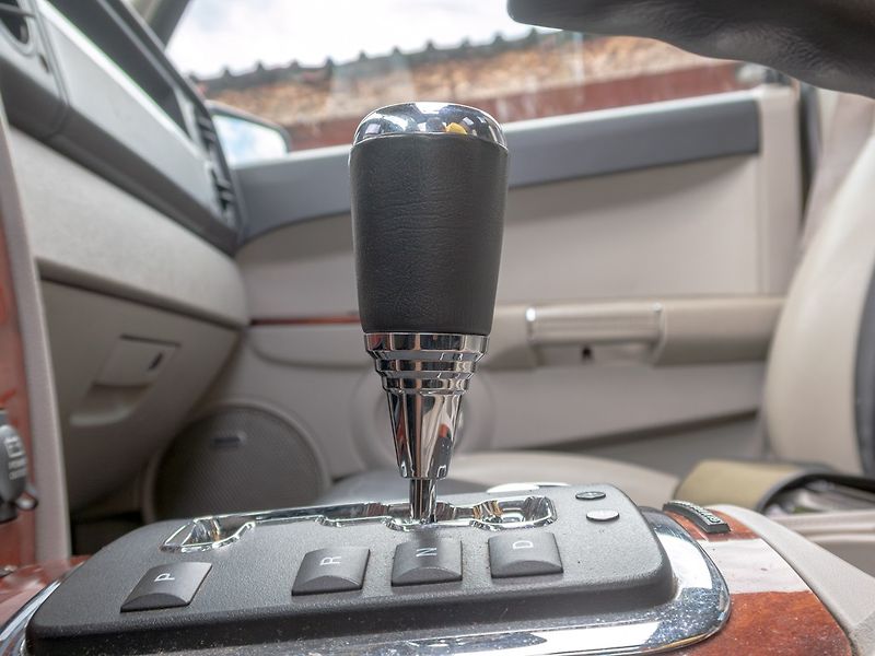Jeep Commander (2007) ČR 3.0CRD 160KW – 7sedadel - fotka 32 z 62
