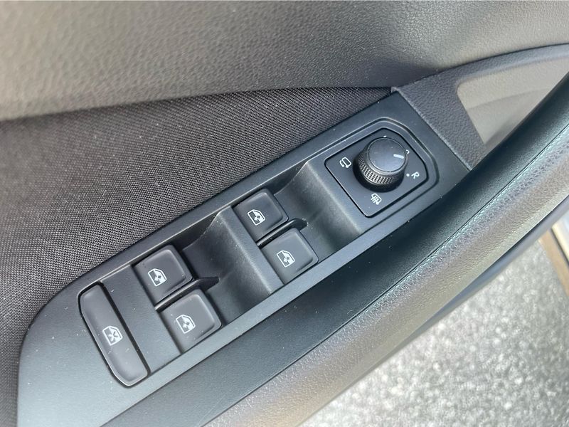 Škoda Scala 1.5 TSi DSG 7st. Monte Carlo - fotka 14 z 28