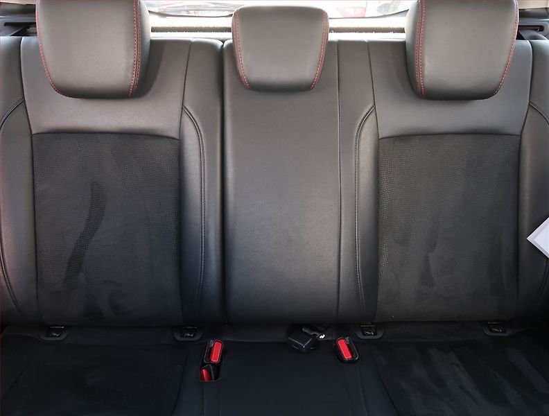 Suzuki Vitara (2016) S 1.4 BoosterJet, 4X4 - fotka 10 z 21