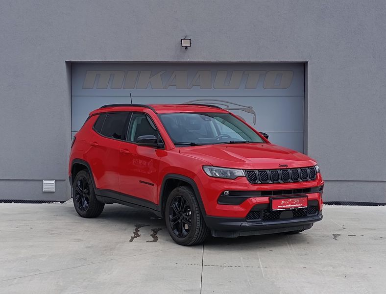 Jeep Compass 1.5 E-HYBRID NIGHT EAGLE ČR - fotka 3 z 31