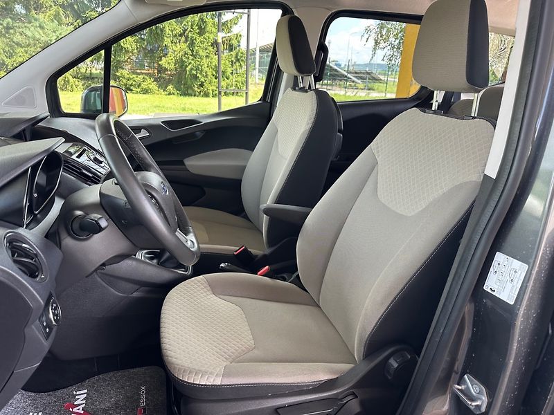 Ford Tourneo Courier (2015) 1.6TDCi GARANCE KM - fotka 8 z 13