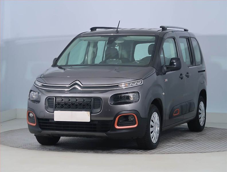 Citroën Berlingo (2019) Feel 1.5 BlueHDi, 5Míst, ČR - fotka 2 z 17
