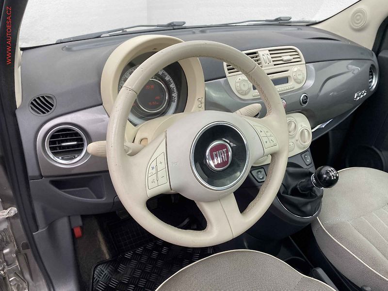 Fiat 500 (2014) 1.2i, Lounge, panor - fotka 11 z 12