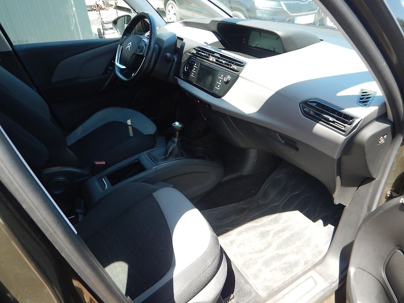 Citroën C4 Picasso 1.6i, 88 kW, DIGIKLIMA - fotka 13 z 27