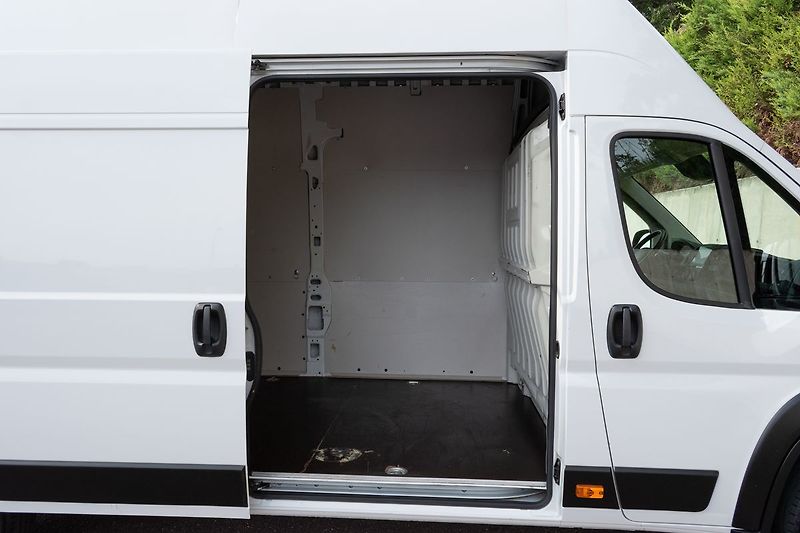 Peugeot Boxer 2.2 BlueHDi L4H3*ZÁRUKA*ČR 1.M - fotka 23 z 25