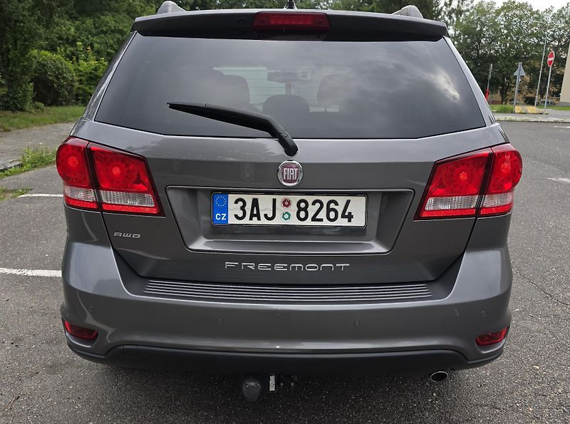 Fiat Freemont (2012) Pouze 92000 km,dobře udržovaný - fotka 4 z 25