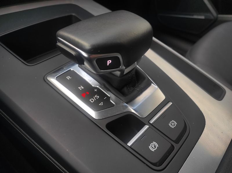 Audi Q5 2,0TFSi 195kW,Sportback, 4x4 - fotka 40 z 63