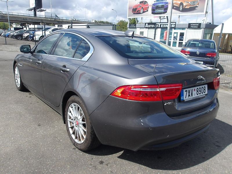 Jaguar XE 2,0D 120kW NAJ:133000km !!! - fotka 7 z 34