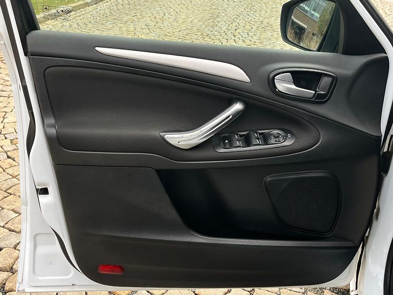 Ford S-MAX 2.0TDCi MANUÁL SERVISKA  - fotka 30 z 42