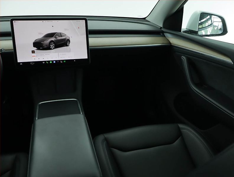 Tesla Model Y (2023) Long Range AWD 79kWh, SoH 92% - fotka 8 z 21