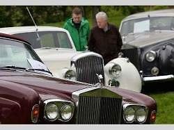 Sraz luxusních vozů Rolls-Royce a Bentley.
