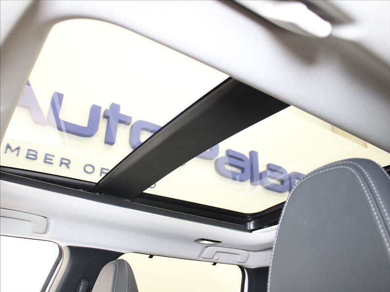 Mitsubishi Outlander 2,4 PHEV AWD Instyle TAŽNÉ - fotka 25 z 30