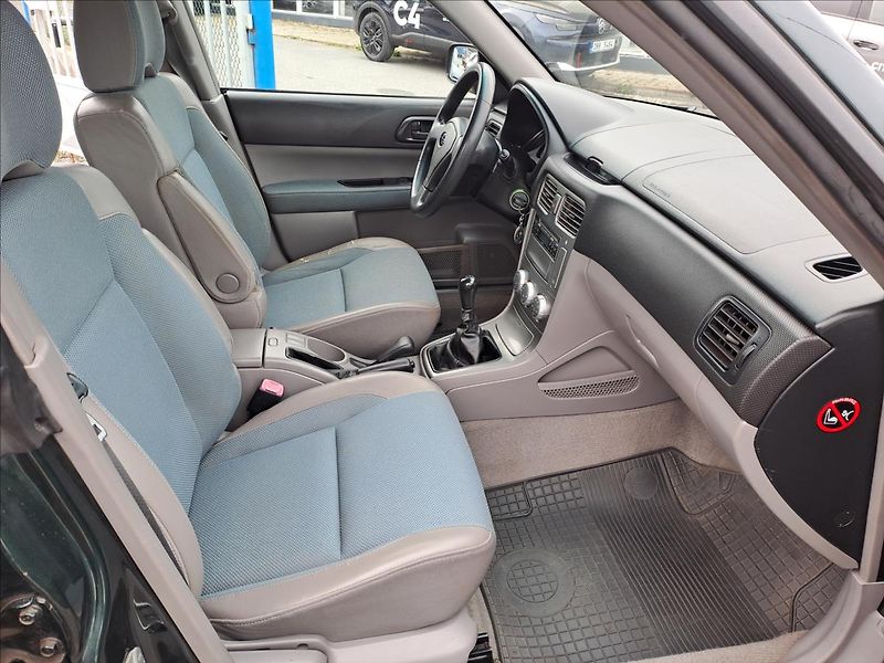 Subaru Forester 2,0 i 4x4 KOUPENO CZ - fotka 8 z 14