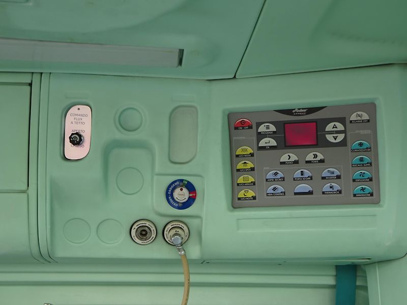 Fiat Ducato 3.0JTD VYBAVENÝ SANITNÍ VŮZ - fotka 15 z 28