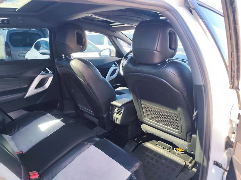Citroën DS5 (2012) - fotka 19 z 34