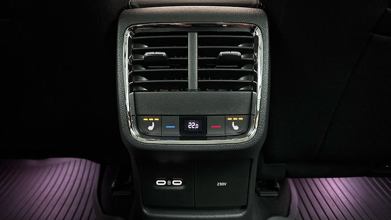 Škoda Octavia 2.0 TDI DSG Style - fotka 21 z 28