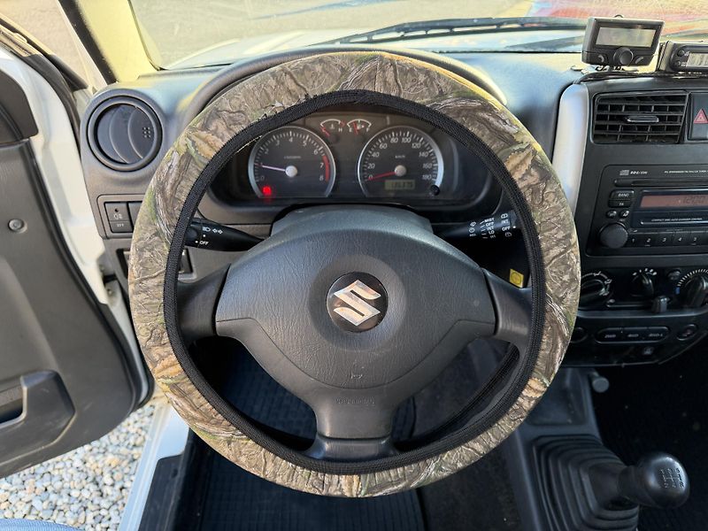 Suzuki Jimny 1,3i/63kW 4x4 - Klima,TZ,... - fotka 14 z 70