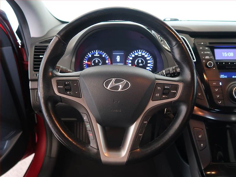 Hyundai i40 (2014) 1.7 CRDi, po STK, Tažné - fotka 14 z 14