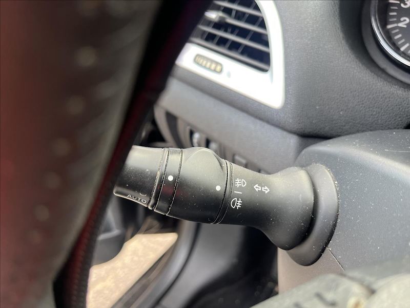 Renault Mégane 1,6 i KLIMA ALU 2x KOLA - fotka 24 z 36