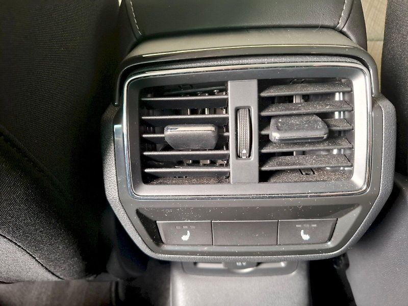 Škoda Karoq (2024) TOP SELECTION TSI 1.5/110KW 6M - fotka 7 z 44