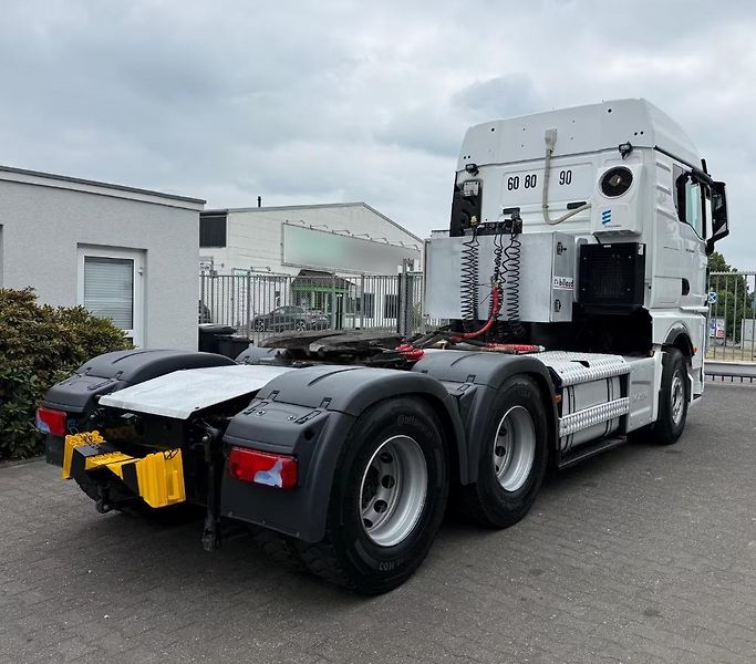 MAN TGX (2022) 33.580 6x4 tahač 6t EURO 6 - fotka 4 z 14