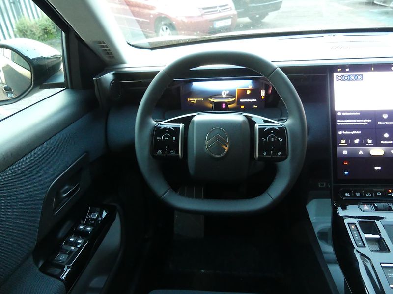Citroën C5 Aircross (2026) PLUS Hybrid 145k Automatic - fotka 12 z 20