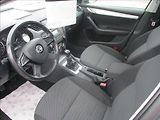 Škoda Octavia 2,0 TDI, serviska, digi klima, - náhled 17